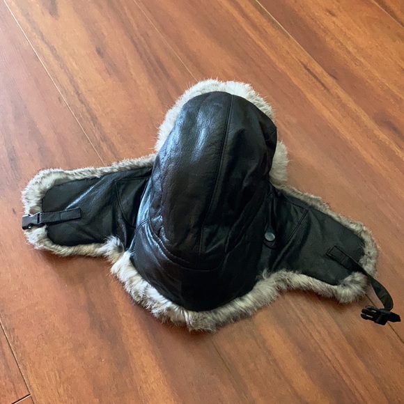 Leather rabbit fur Crown cap aviator winter hat. Like new condition. Super warm. - Picture 6 of 9